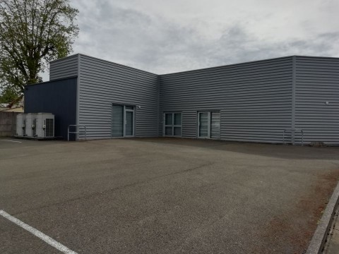 Vente Local commercial , 7770 pi2 à Mont-de-Marsan sur un axe passant (40000) en France