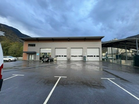 Vente Local d'activité / Entrepôt, 2430 pi2 à Albertville (73200) en France