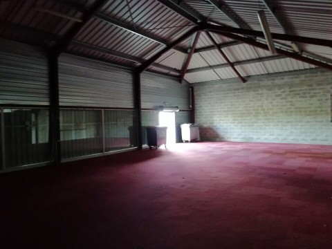 Vente Local commercial , 2700 pi2 à Mont-de-Marsan sur un axe passant (40000) en France