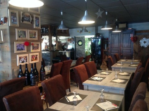 Vente Restaurant à Saint-Étienne-de-Cuines (73130) en France