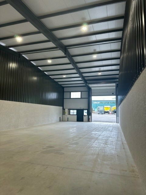Vente Local d'activité / Entrepôt, 250 m2 à Grésy-sur-Isère (73460) en France