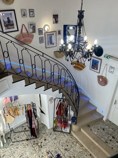Vente Local commercial , 50 m2 à Marseille (13006) en France