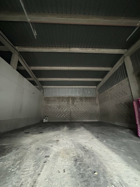 Vente Local d'activité / Entrepôt, 250 m2 à Châteaurenard (13160)