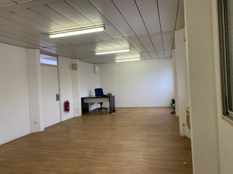 Vente Bureaux / Locaux professionnels, 42 m2 à Pantin (93500) en France