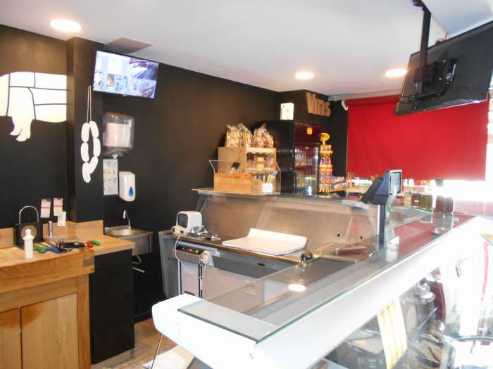 Vente Epicerie générale, boucherie, charcuterie - vente au détail dans le centre ville, dans les Alpes Maritimes (06) en France