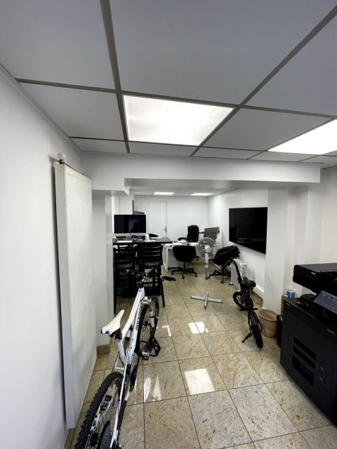 Vente Local commercial , 22 m2 à Paris (75019)