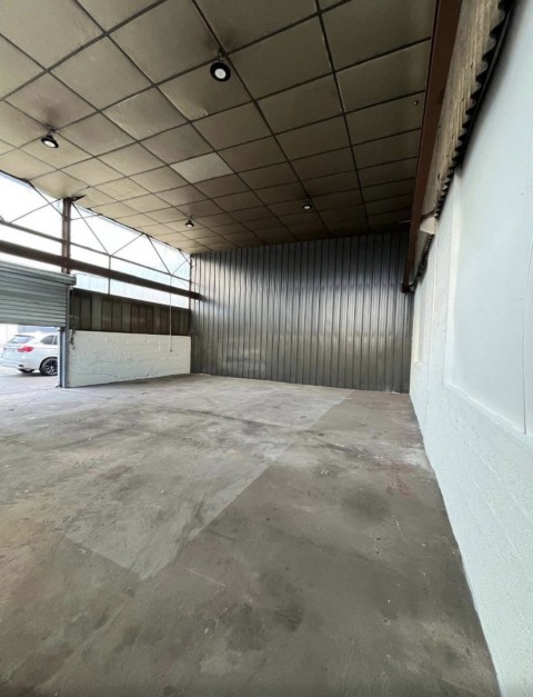 Vente Local d'activité / Entrepôt, 120 m2 dans une zone dynamique à Pontcharra (38530)