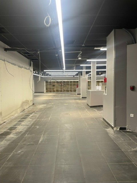Vente Local d'activité / Entrepôt, 1054880 pi2 à Calais (62100) en France