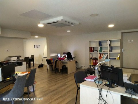 Vente Bureaux / Locaux professionnels, 60 m2 à Marseille 12ème (13012)