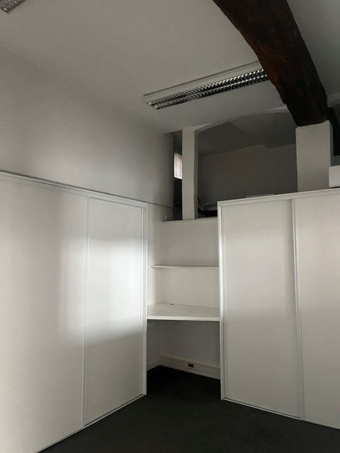 Vente Local commercial , 80 m2 à Nantes (44000)