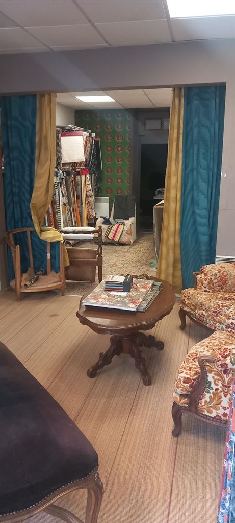 Vente Local commercial de 650 pi2 pour un métier artistique, créateur, sur un axe passant, à Nantes (44000) en France