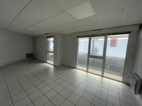 Vente Local commercial de 147 m2 en plein centre ville, à Saint-Nazaire (44600) en France