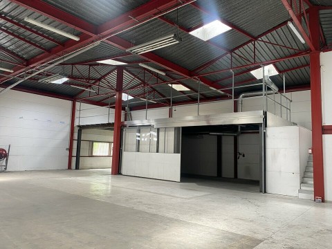 Vente Local d'activité / Entrepôt, 695 m2 à Marseille 11ème (13011)