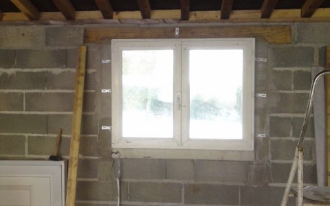 Vente Bois, travail du bois, Menuiserie / Fermeture, 650 m2 à Poitiers (86000) en France