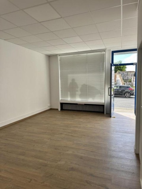 Vente Bureaux / Locaux professionnels, 97 m2 dans l' Ain (01) en France