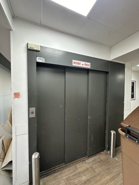Vente Local commercial idéal pour Supermarché, 650 m2 en plein centre ville, à Colombes (92700)