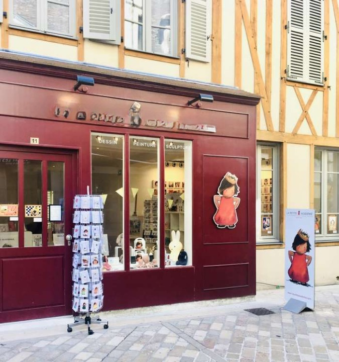 Vente Atelier artistique dans le centre ville, à Meaux (77100) en France