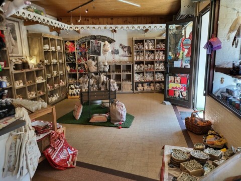 Vente Bar, tabac, presse, souvenirs dans un village dynamique, à Lanslevillard (73480)