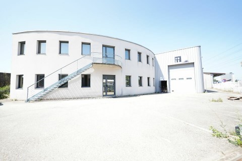 Vente Bureaux / Locaux professionnels, 580 m2 à Vénissieux (69200)