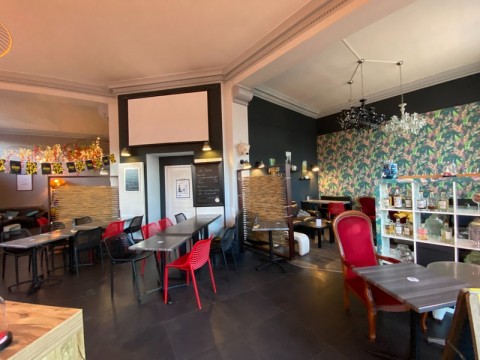Vente Local commercial actuellement Bar, Café, Crêperie licence IV avec terrasse en plein centre ville, à Belfort (90000) en France