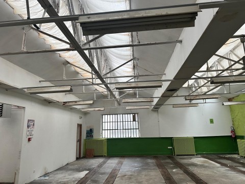 Vente Local industriel et commercial de 402 m2 en plein centre ville, à Remiremont (88200) en France