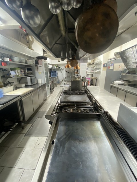 Vente Restaurant avec terrasse à Saint-Cyr-sur-Mer (83270)