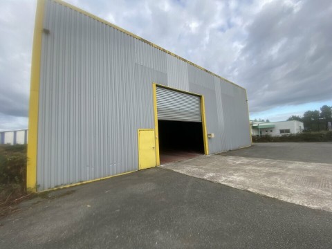 Vente Local d'activité de 600 m2 dans une zone industrielle, à Castets (40260)