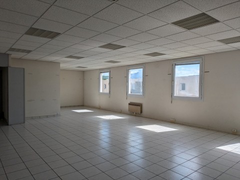 Vente Bureaux / Locaux professionnels, 127 m2 en Isère (38) en France