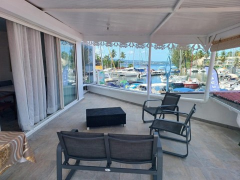 Vente Ensemble immobilier de 290 m2 à Les Trois-Îlets (97229) en France