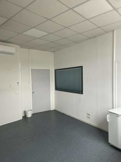 Vente Bureaux / Locaux professionnels, 25 m2 à Marseille 14ème (13014) en France