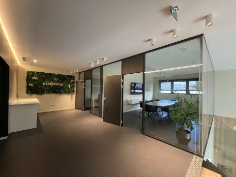 Vente Bureaux / Locaux professionnels, 300 m2 à Cugnaux (31270) en France