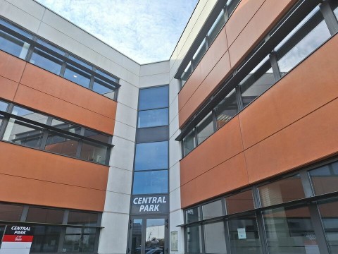 Vente Bureaux / Locaux professionnels, 1437 m2 à Villenave-d'Ornon (33140)