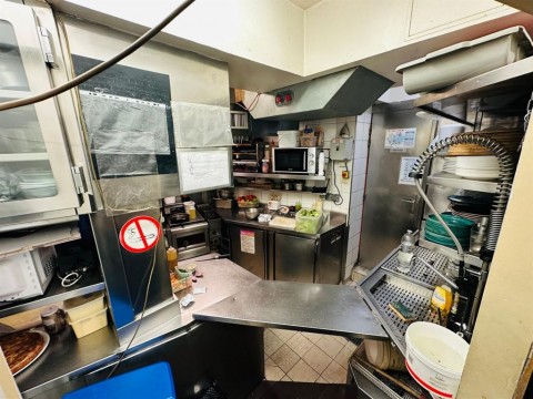 Vente Bar, Brasserie, Restaurant sur un emplacement numéro 1, à Paris (75006) en France