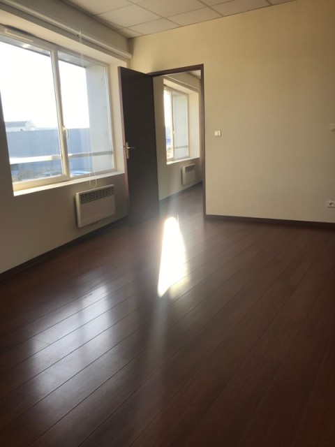 Vente Bureaux / Locaux professionnels, 190 m2 en Dordogne (24) en France
