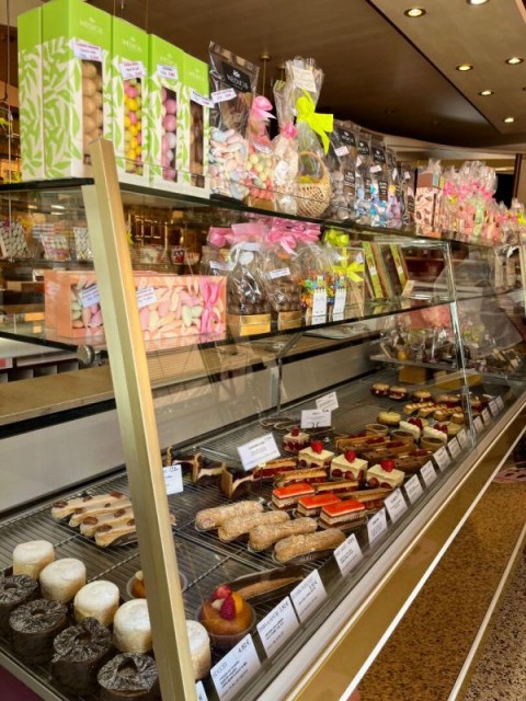 Vente Pâtisserie, Chocolatier, Glacier, Confiserie, 580 m2 près de Compiègne en centre ville (60200) en France