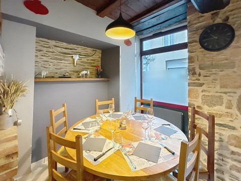 Vente Bar, Restaurant 50 couverts en plein centre ville, à Cherbourg (50100) en France
