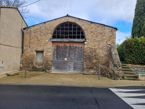 Vente Local commercial de 274 m2 à Trèbes sur un axe principal (11800) en France