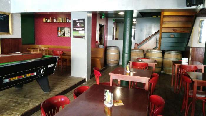 Vente Bar - pub avec Licence IV dans une zone touristique, proche de Saint-André-de-Cubzac (33240) en France