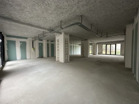 Vente Bureaux / Locaux professionnels, 317 m2 dans l' Ain (01) en France