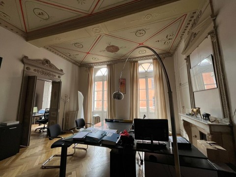 Vente Bureaux / Locaux professionnels, 184 m2 à Toulouse (31000) en France