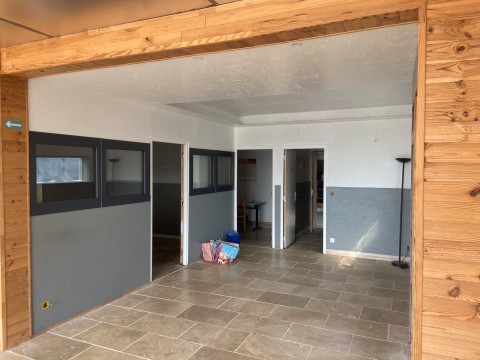 Vente Local commercial Bar 75 places à Poitiers (86000) en France