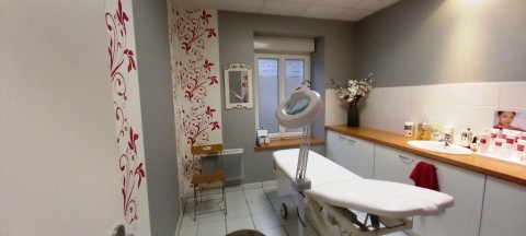 Vente Murs commerciaux, 93 m2 dans le centre ville, à Fougères (35300)