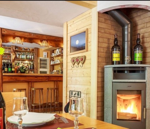 Vente Hôtel restaurant d'environ 5 chambres avec terrasse en Isère (38)