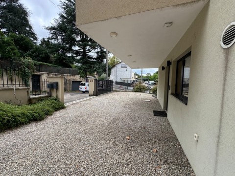 Vente Autres services, 125 m2 dans le Rhône (69) en France