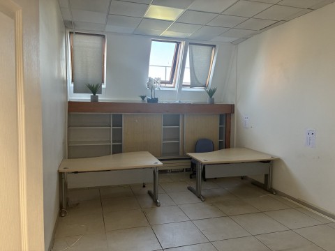 Vente Bureaux / Locaux professionnels, 15 m2 à Villiers-le-Bel (95400) en France