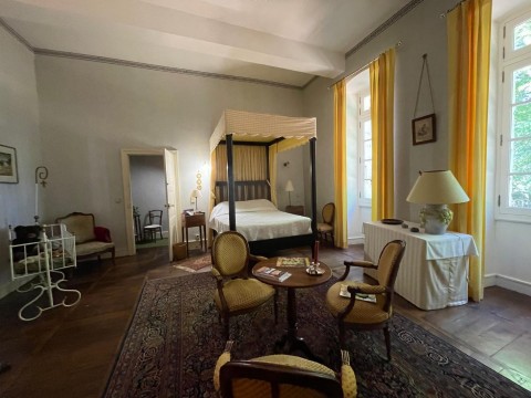 Vente Château, 870 m2 à Champagnac-de-Bélair (24530) en France
