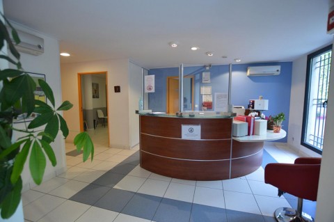 Vente Cabinet dentaire de 1530 pi2 près de Montpellier (34000) en France