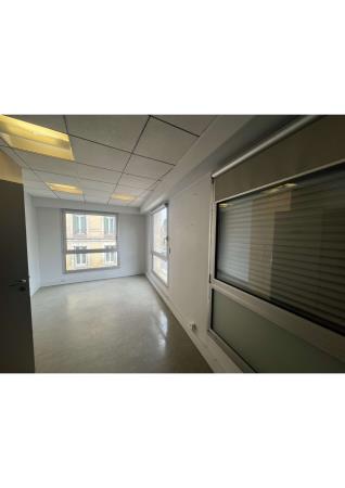 Vente Bureaux / Locaux professionnels, 360 m2 à Avignon (84000) en France