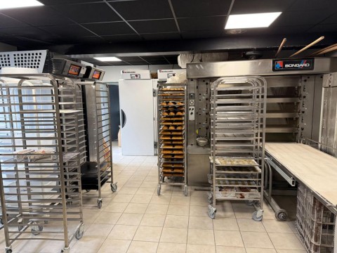 Vente Boulangerie, Pâtisserie, 1940 pi2 près de Moulins sur un axe passant (03000) en France