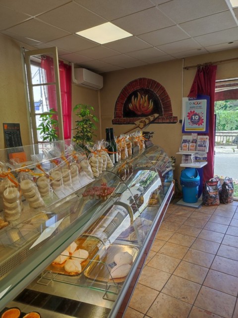 Vente Boulangerie, Pâtisserie, Pizzeria, Sandwicherie / Snack, Loto avec terrasse dans les Pyrénées Orientales (66) en France